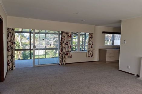 Photo of property in 2/60 Oakdale Road, Mount Roskill, Auckland, 1041