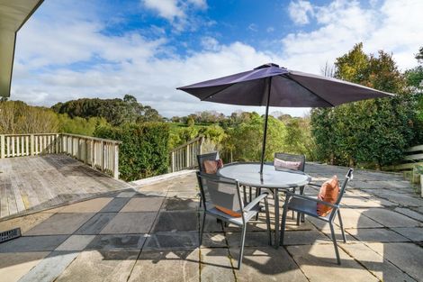 Photo of property in 34 Ruapehu Drive, Fitzherbert, Palmerston North, 4410