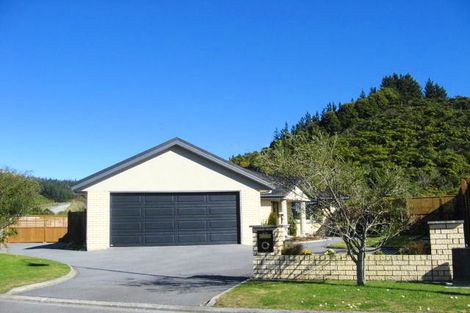 Photo of property in 24 Westvale Drive, Greymouth, 7805