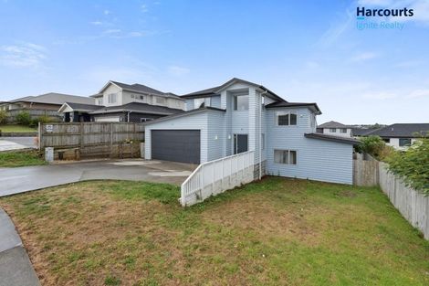 Photo of property in 11 Regis Park Drive, Pukekohe, 2120