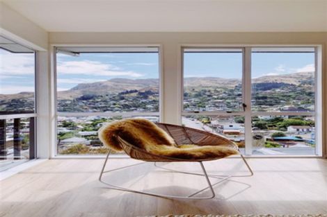 Photo of property in 4 Stevensons Steep, Lyttelton, 8082