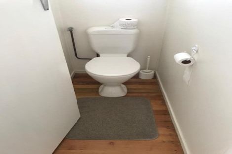 Photo of property in 1/2 Gordon Avenue, Milford, Auckland, 0620