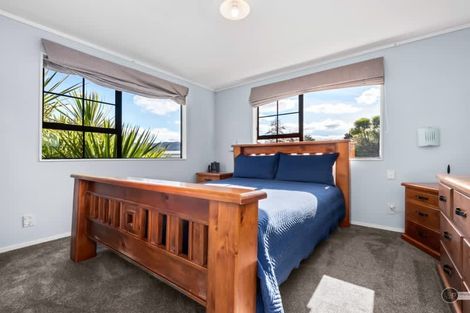 Photo of property in 112 Norana Road, Timberlea, Upper Hutt, 5018