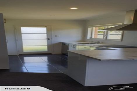 Photo of property in 1/11 Broadview Place, Howick, Auckland, 2014