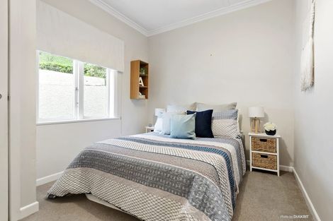 Photo of property in 16 Hudson Street, Island Bay, Wellington, 6023