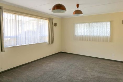 Photo of property in 33 Whitley Avenue, Ebdentown, Upper Hutt, 5018