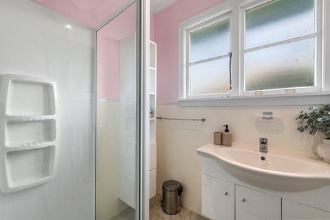 Photo of property in 1/14 Farquhars Road, Redwood, Christchurch, 8051