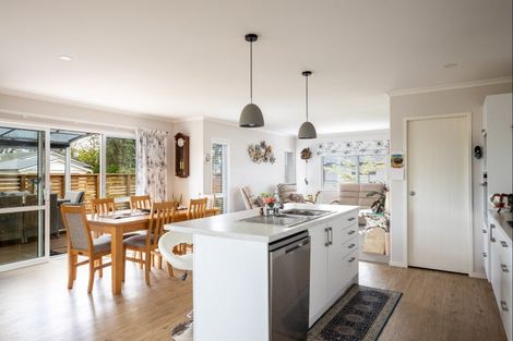 Photo of property in 389d Frankley Road, Ferndale, New Plymouth, 4310