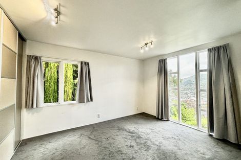 Photo of property in 9 Selkirk Way, Karori, Wellington, 6012
