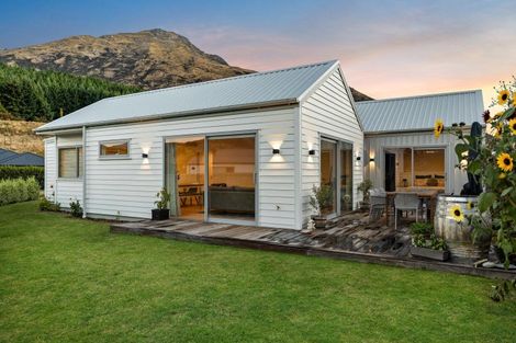 Photo of property in 16 Springfield Road, Lower Shotover, Queenstown, 9304