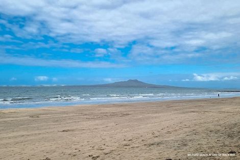 Photo of property in 9 Craig Road, Milford, Auckland, 0620