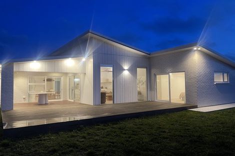 Photo of property in 17 Waitarere Rise Avenue, Waitarere Beach, Levin, 5510
