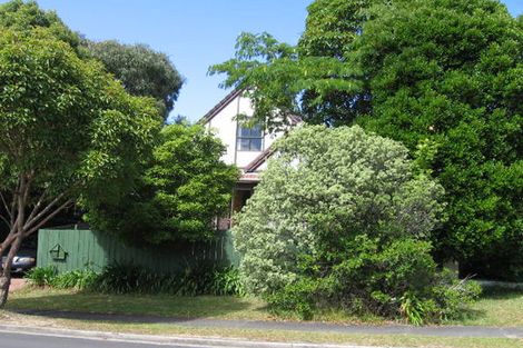 Photo of property in 2/11 Weetman Drive, Browns Bay, Auckland, 0630