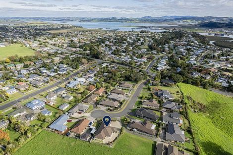 Photo of property in 29 Roderick Place, Onerahi, Whangarei, 0110