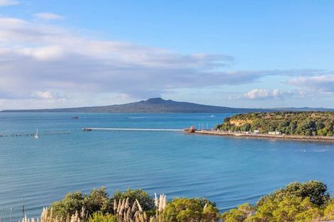 Photo of property in 42 Paritai Drive, Orakei, Auckland, 1071