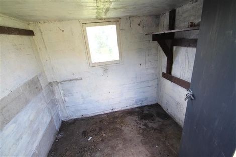 Photo of property in 64 Tripoli Road, Panmure, Auckland, 1072