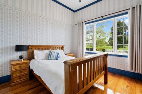 Photo of property in 111 Clifford Road, Eltham, 4322