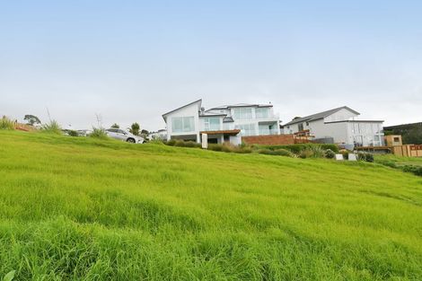 Photo of property in 104-106 Lax Crescent, Leigh, 0985