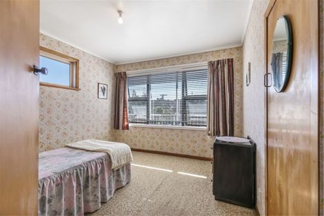 Photo of property in 40 Godley Road, Green Bay, Auckland, 0604