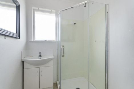 Photo of property in 24 Ronald Place, Manurewa, Auckland, 2102