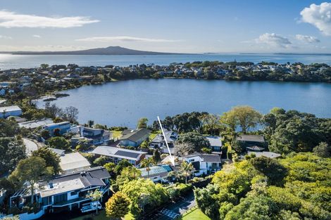 Photo of property in 25 Sylvan Park Avenue, Milford, Auckland, 0620