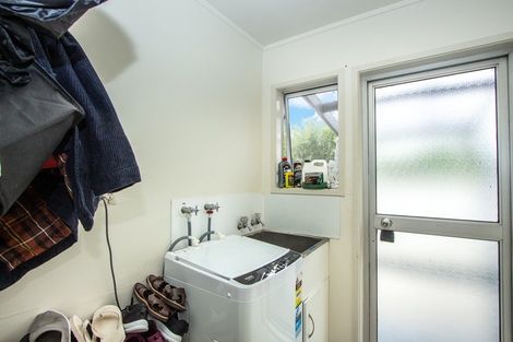 Photo of property in 35 Tania Crescent, Western Heights, Rotorua, 3015