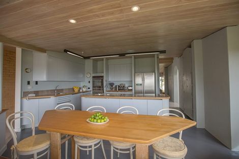 Photo of property in 1229 South Head Road, South Head, Helensville, 0874