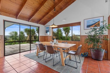 Photo of property in 18 Pataua Road North, Whareora, Whangarei, 0175