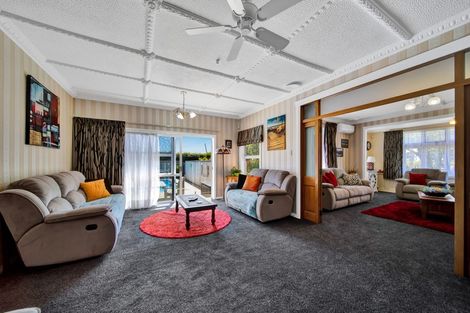 Photo of property in 21 Johnston Street, Brixton, Waitara, 4382