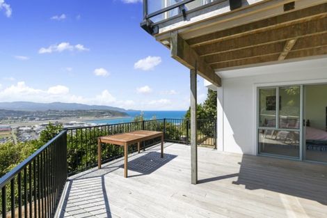 Photo of property in 132 Duncan Terrace, Kilbirnie, Wellington, 6022