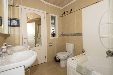 Photo of property in 14 Panorama Avenue, Paihia, 0200