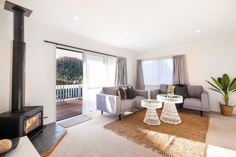 Photo of property in 5 Spackman Crescent, Paraparaumu, 5032