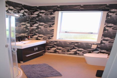 Photo of property in 87 Robertson Street, Richmond, Invercargill, 9810