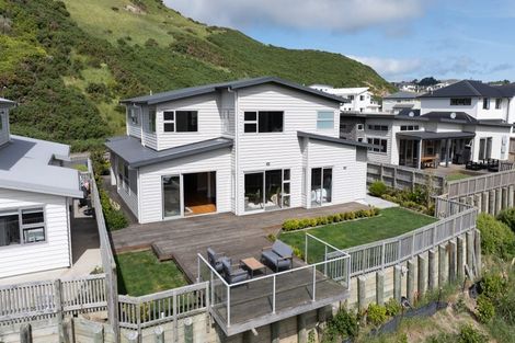 Photo of property in 22 Farnworth Terrace, Churton Park, Wellington, 6037