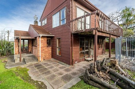 Photo of property in 50 Williamson Avenue, Belmont, Auckland, 0622