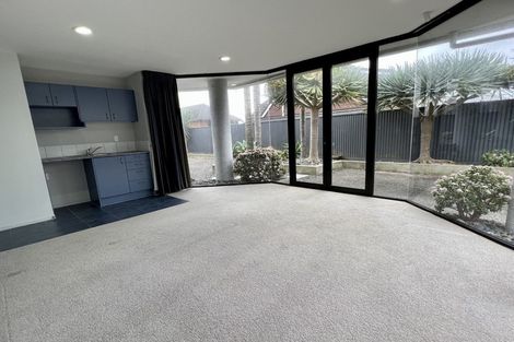 Photo of property in 2/174 Bucklands Beach Road, Bucklands Beach, Auckland, 2012