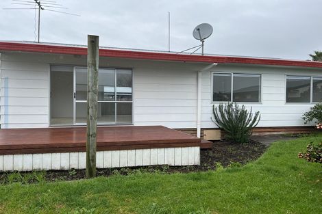 Photo of property in 45b Lyn Grove, Papamoa Beach, Papamoa, 3118