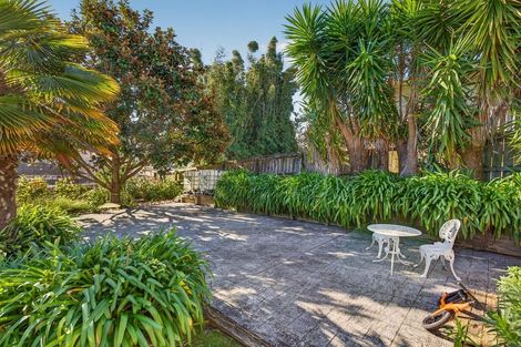 Photo of property in 2/7 Pomelo Road, Te Atatu South, Auckland, 0610