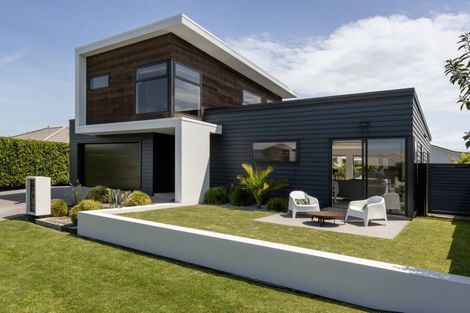 Photo of property in 15 Cassinia Close, Papamoa Beach, Papamoa, 3118