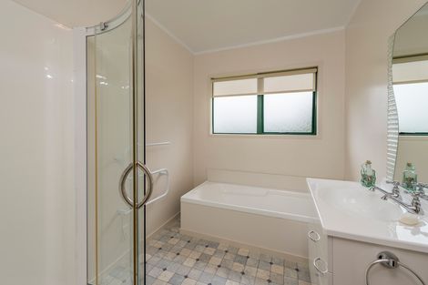 Photo of property in 182 Amreins Road, Taupaki, Henderson, 0782