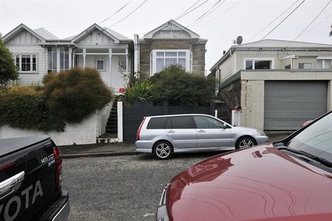 Photo of property in 5 Glendavar Street, Berhampore, Wellington, 6023