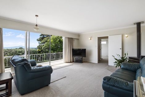 Photo of property in 13 Windsor Place, Windsor Park, Auckland, 0630