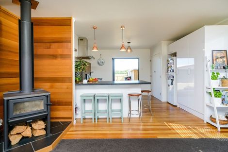 Photo of property in 26 Peters Avenue, Cloverlea, Palmerston North, 4412