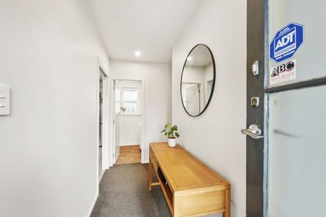 Photo of property in 58 Bell Street, Tawa, Wellington, 5028