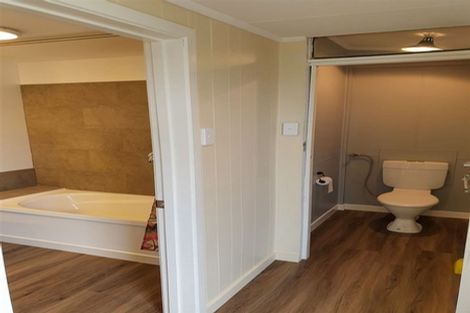 Photo of property in 18 Parsonage Road, Waimate, 7924