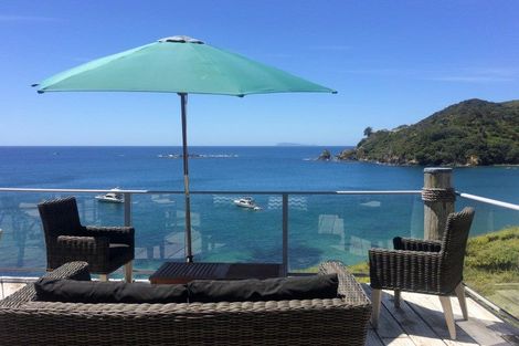 Photo of property in 2 Louise Lane, Waikawau, Coromandel, 3584