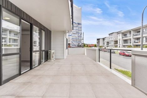 Photo of property in 8/130 Stancombe Road, Flat Bush, Auckland, 2016