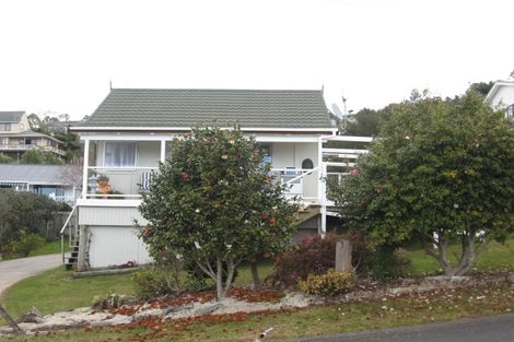 Photo of property in 20 Windsor Drive, Tairua, 3508