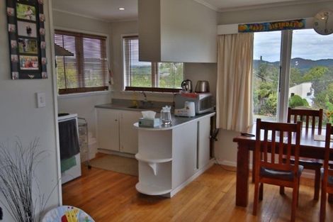 Photo of property in 15 Yorke Road, Haruru, 0204