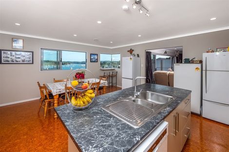 Photo of property in 5 Deeming Road, Okiato, Russell, 0272